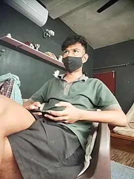 richardjames95 online show from February 4, 10:32 am