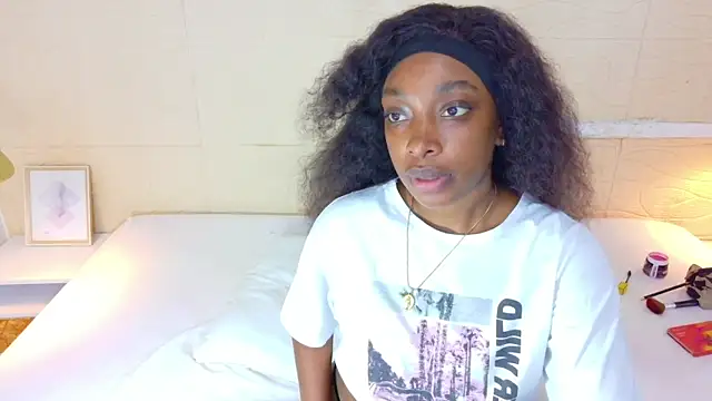 Shamiraa moore online show from October 9, 7:56 pm