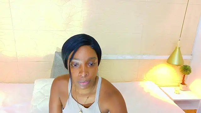 Shamiraa moore online show from December 2, 8:48 pm