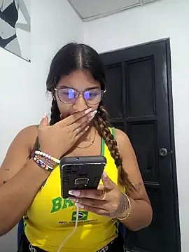 Snapshot of Sofythom1 chatting on November 21, 3:16 am Sofythom1 online show from November 21, 3:16 am