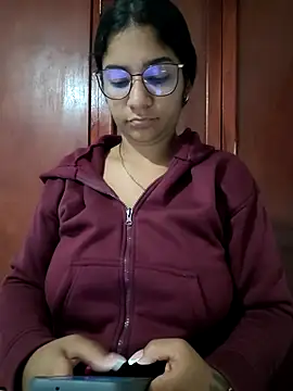 Sofythom1 online show from February 4, 2:50 am