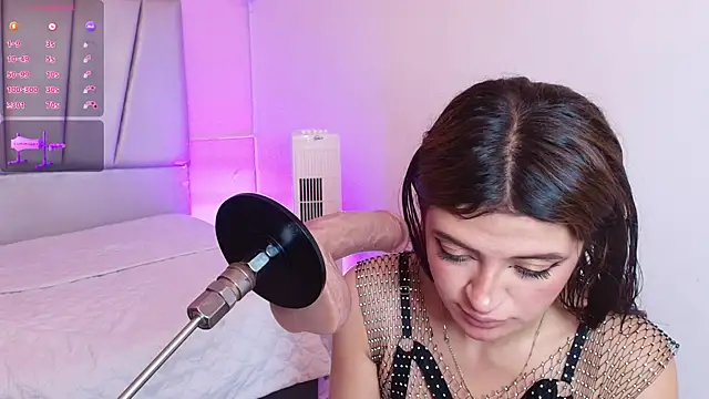 alice-millerr online show from January 23, 10:11 pm