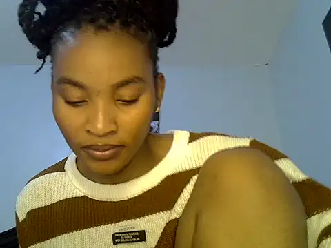 Snapshot of cute-alexis chatting on June 16, 8:33 pm cute-alexis online show from June 16, 8:33 pm