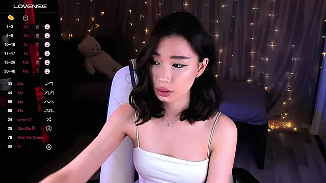 Snapshot of sensualily chatting on January 18, 10:17 pm sensualily online show from January 18, 10:17 pm