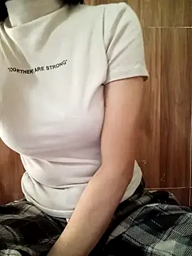 YunLem online show from December 3, 5:04 am