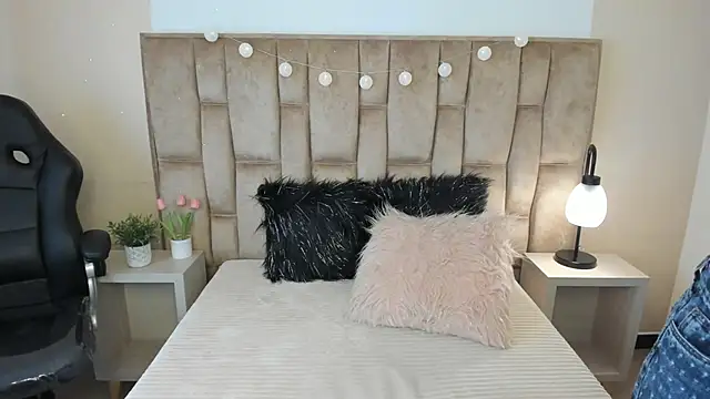 Esteff  o2 online show from March 6, 7:43 pm