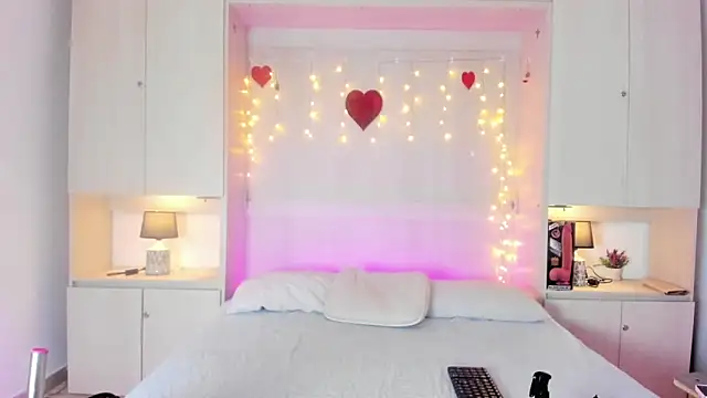 KendallRosse1 online show from March 5, 12:23 pm