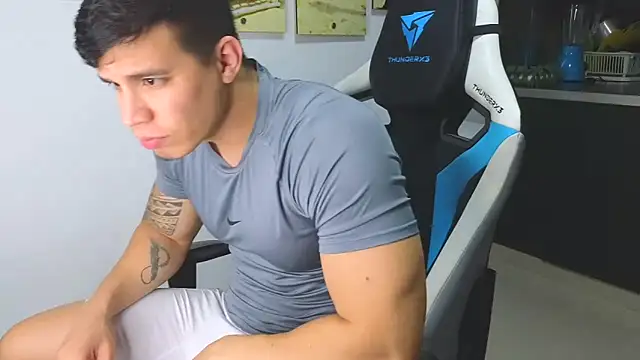 Ethanstill1 online show from February 7, 2:50 am