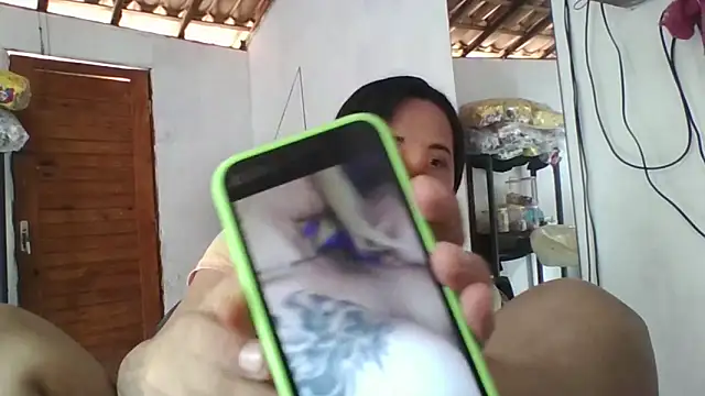 Snapshot of iaradias chatting on November 24, 11:32 am iaradias online show from November 24, 11:32 am