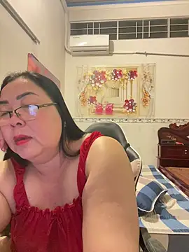 NDith online show from February 17, 6:14 pm