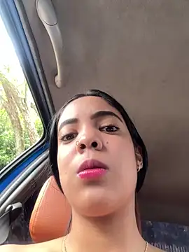 NAUGHTY LITTLE 18 online show from October 28, 4:09 pm