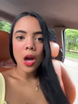 NAUGHTY LITTLE 18 online show from February 28, 9:49 pm