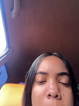 NAUGHTY LITTLE 18 online show from March 9, 10:03 pm