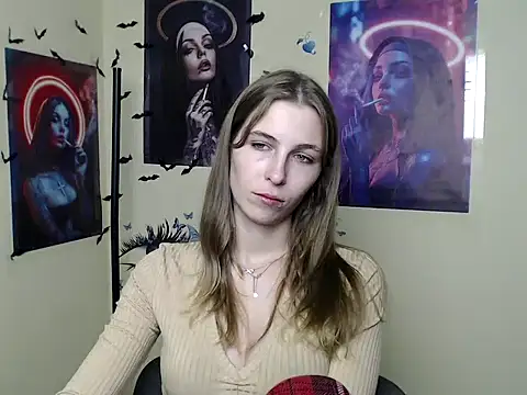 Snapshot of StrangerGi chatting on October 11, 5:17 am StrangerGi online show from October 11, 5:17 am