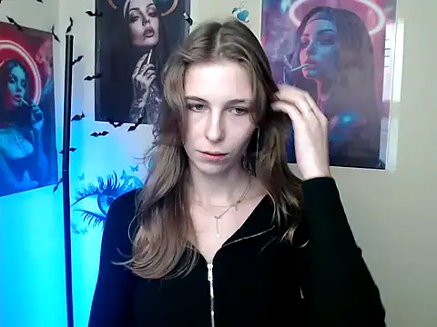 Snapshot of StrangerGi chatting on October 16, 6:03 am StrangerGi online show from October 16, 6:03 am