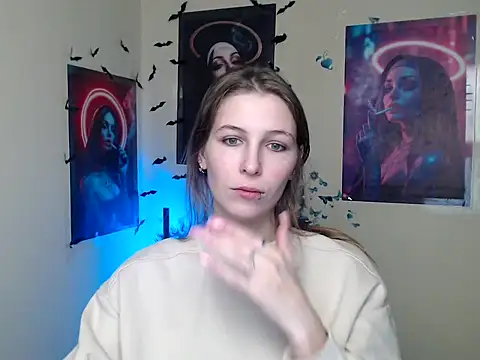 Snapshot of StrangerGi chatting on November 25, 4:56 am StrangerGi online show from November 25, 4:56 am