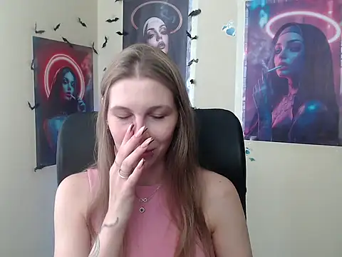 StrangerGi online show from May 12, 11:29 am