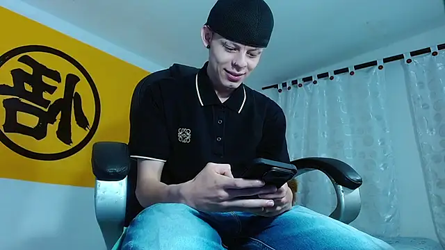 Matthew Boy  online show from February 22, 1:13 pm