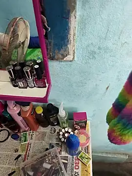 Snapshot of RoundHandler3 chatting on January 11, 11:15 am RoundHandler3 online show from January 11, 11:15 am