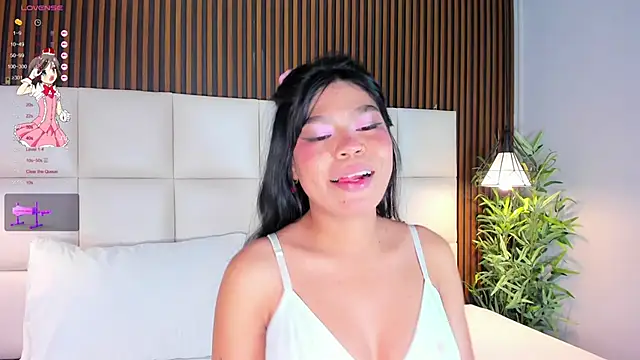 CailynBrowm online show from October 7, 4:42 am