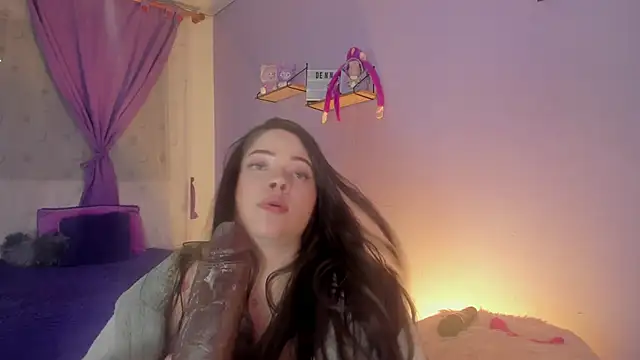 Snapshot of dennisbonnet_ chatting on September 18, 5:53 am dennisbonnet online show from September 18, 5:53 am