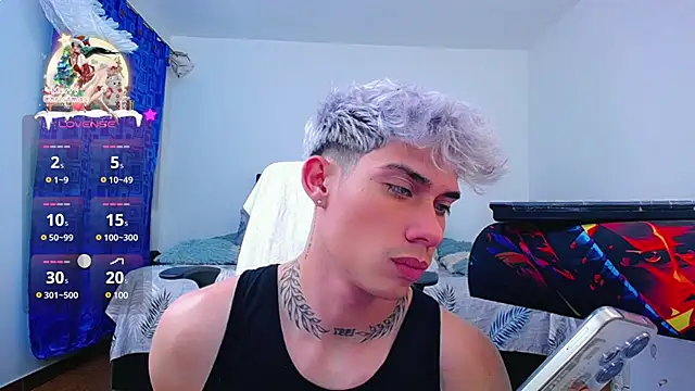 Snapshot of thiagomurphyy chatting on December 27, 3:53 am thiagomurphyy online show from December 27, 3:53 am