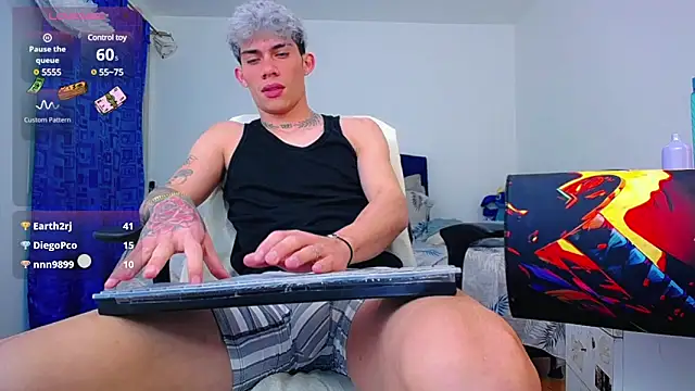 Snapshot of thiagomurphyy chatting on January 11, 6:56 am thiagomurphyy online show from January 11, 6:56 am