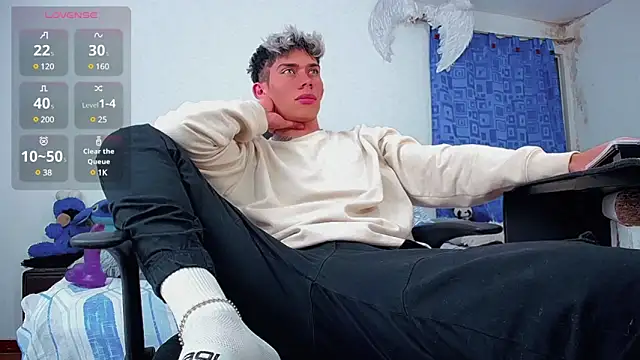 Snapshot of thiagomurphyy chatting on March 20, 6:19 am thiagomurphyy online show from March 20, 6:19 am