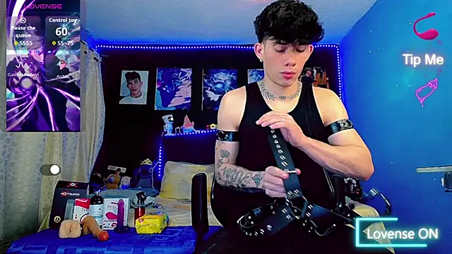 Snapshot of thiagomurphyy chatting on October 30, 11:38 pm thiagomurphyy online show from October 30, 11:38 pm