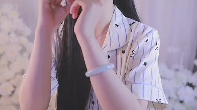 sinnn online show from March 15, 6:14 pm