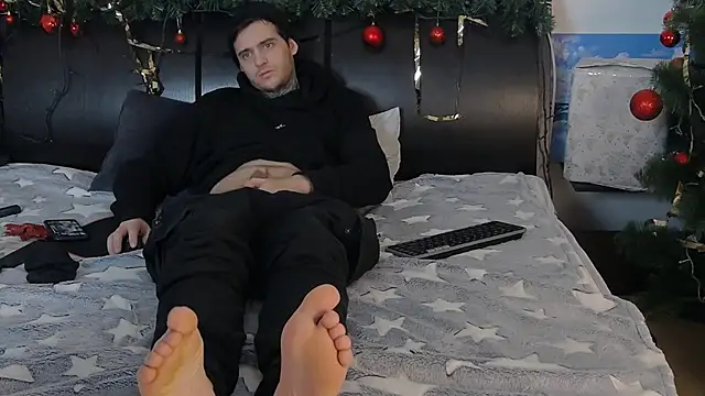 Snapshot of CarterCole chatting on December 27, 11:06 am CarterCole online show from December 27, 11:06 am