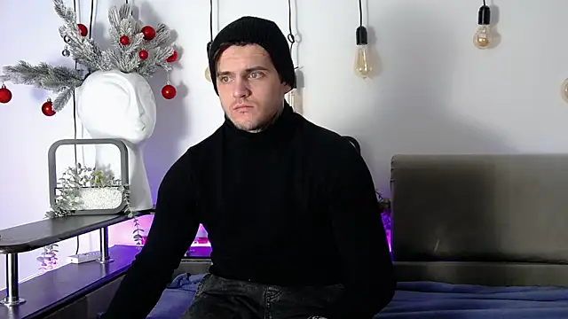 Snapshot of CarterCole chatting on January 10, 7:25 am CarterCole online show from January 10, 7:25 am