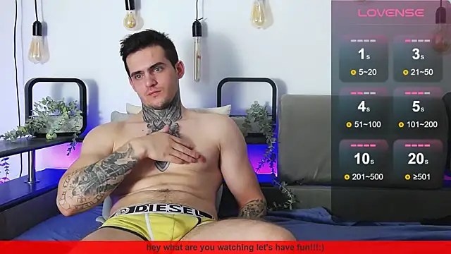 Snapshot of CarterCole chatting on January 18, 10:39 am CarterCole online show from January 18, 10:39 am