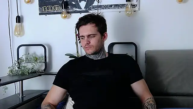 Snapshot of CarterCole chatting on March 1, 5:16 pm CarterCole online show from March 1, 5:16 pm