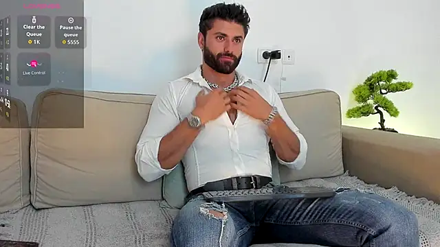 Snapshot of RawAdam chatting on October 1, 8:15 pm RawAdam online show from October 1, 8:15 pm