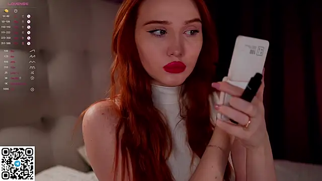 Snapshot of KleinGlif chatting on January 15, 5:19 am KleinGlif online show from January 15, 5:19 am