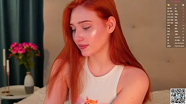 Snapshot of KleinGlif chatting on March 3, 9:11 am KleinGlif online show from March 3, 9:11 am