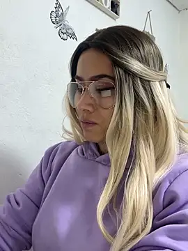 Snapshot of Sweet__Nurse1 chatting on October 26, 6:03 pm Sweet Nurse1 online show from October 26, 6:03 pm