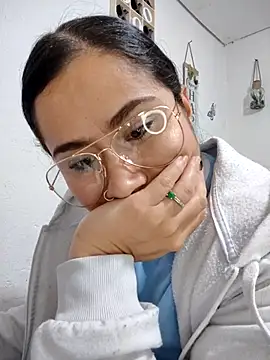 Snapshot of Sweet__Nurse1 chatting on November 18, 4:33 pm Sweet Nurse1 online show from November 18, 4:33 pm