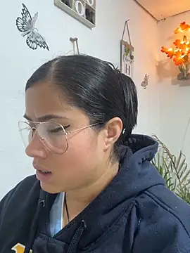 Snapshot of Sweet__Nurse1 chatting on November 30, 11:25 am Sweet Nurse1 online show from November 30, 11:25 am