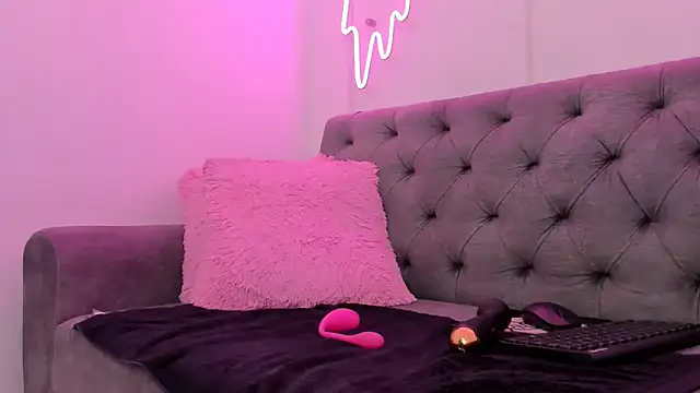 amber martinez online show from January 31, 3:22 pm
