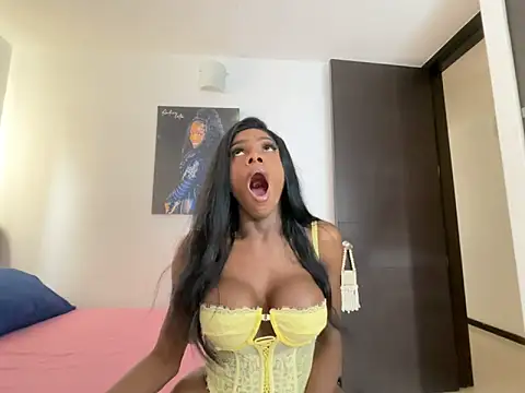 Snapshot of Georginaxx chatting on May 24, 9:42 pm Georginaxx online show from May 24, 9:42 pm