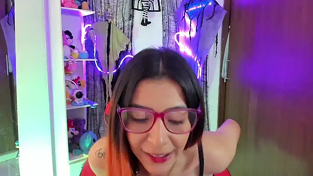 Amaranta e online show from November 3, 2:18 pm