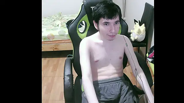 Snapshot of Twink_martinboy chatting on January 26, 2:56 am Twink martinboy online show from January 26, 2:56 am