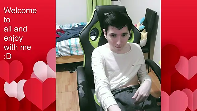 Snapshot of Twink_martinboy chatting on October 26, 11:20 pm Twink martinboy online show from October 26, 11:20 pm