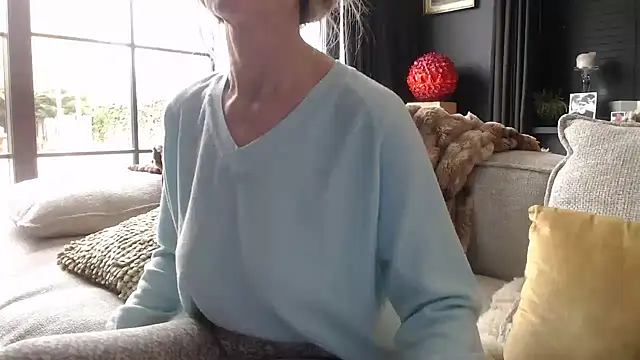 godinflower online show from April 11, 9:24 am