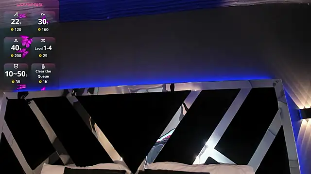 AmmyJones  online show from February 18, 7:10 pm