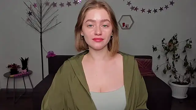 Snapshot of AidaPerry chatting on December 23, 6:16 pm AidaPerry online show from December 23, 6:16 pm