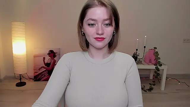Snapshot of AidaPerry chatting on January 13, 4:30 pm AidaPerry online show from January 13, 4:30 pm