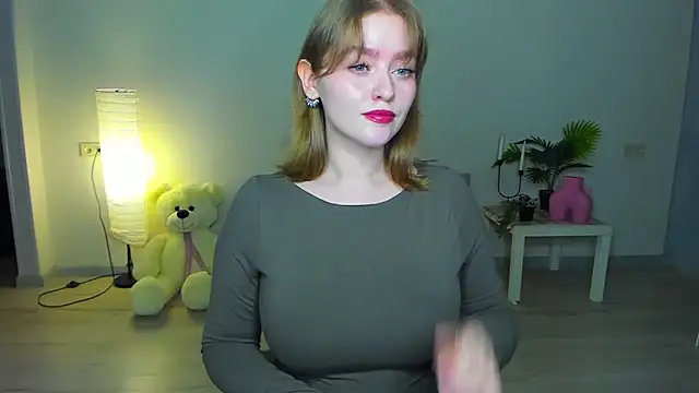 Snapshot of AidaPerry chatting on September 23, 7:17 pm AidaPerry online show from September 23, 7:17 pm
